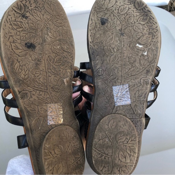 Patrizia By Spring Step Cleonata Rhinestone Thong Sandals. Size 10. - Picture 8 of 8